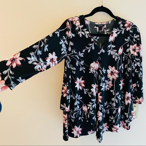*Alfani size small floral top NWT - Picture 3 of 5